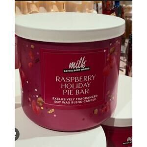 Milk Bar Raspberry Holiday Pie Bar 3-Wick Candle Bath & Body Works SOLD OUT
